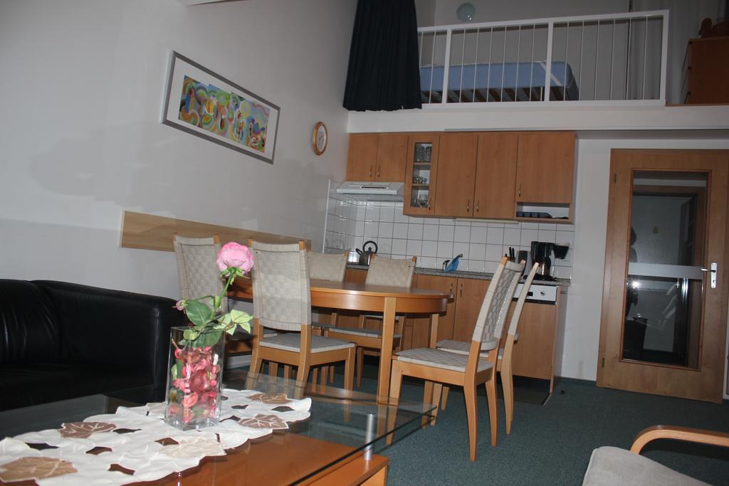 פק פוד סנז'קו Apartment Poustevnik מראה חיצוני תמונה
